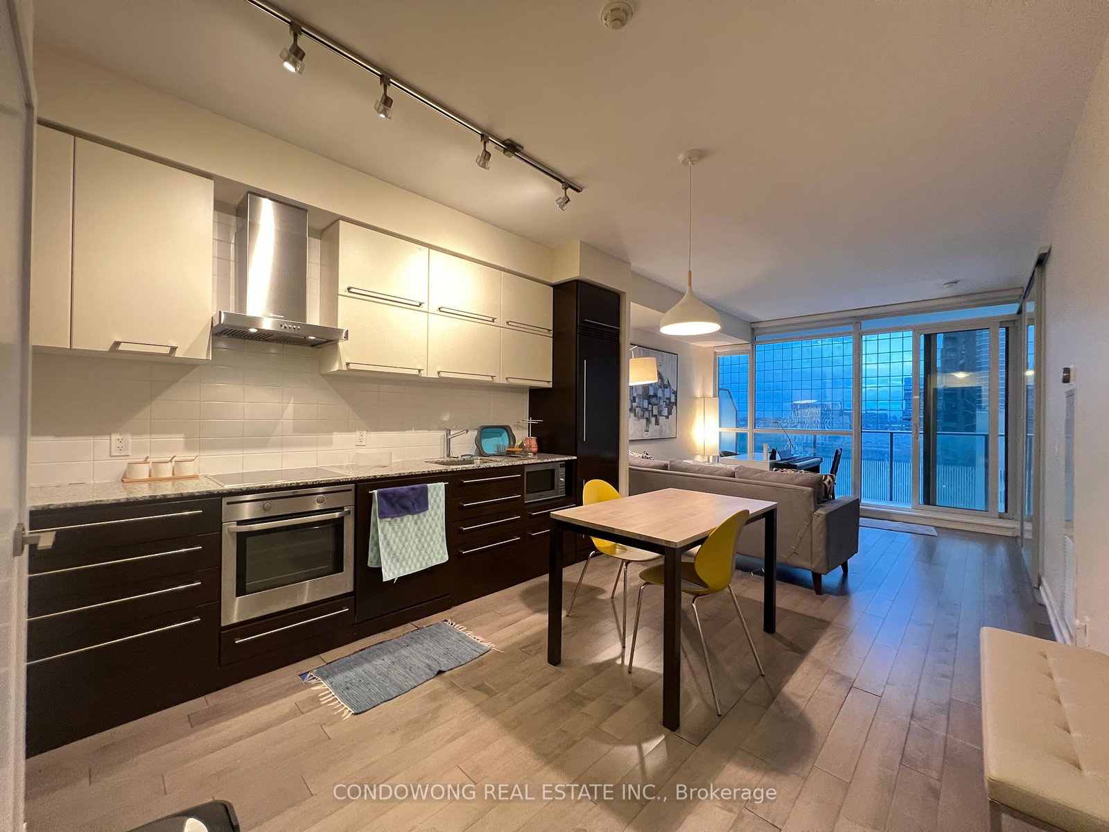 770-bay-street-toronto-ontario-c12330947