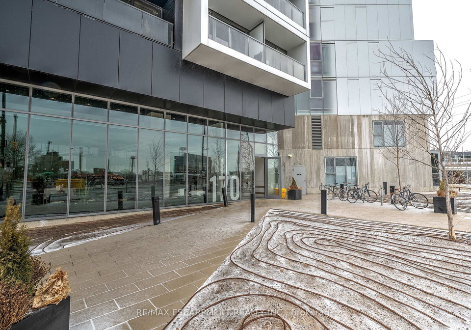 170-bayview-avenue-toronto-ontario-c12331053