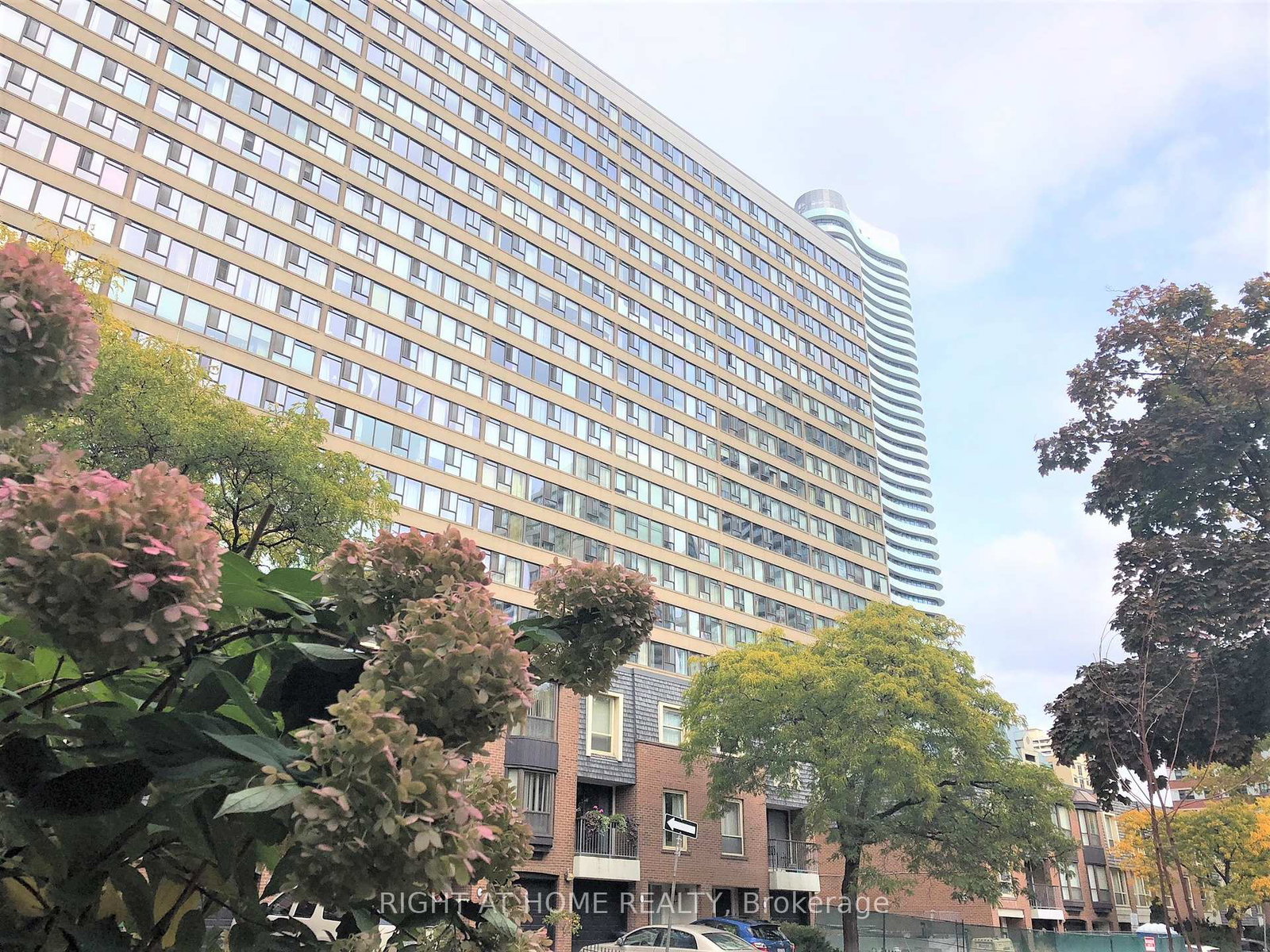 45-carlton-street-toronto-ontario-c12331090