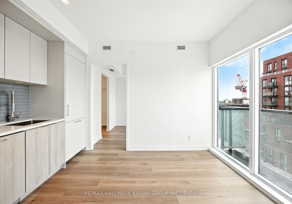 863-st-clair-avenue-w-toronto-ontario-c12331235