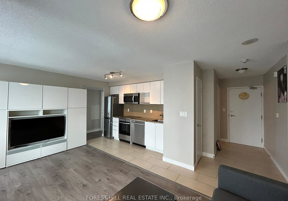 15-fort-york-boulevard-toronto-ontario-c12331324