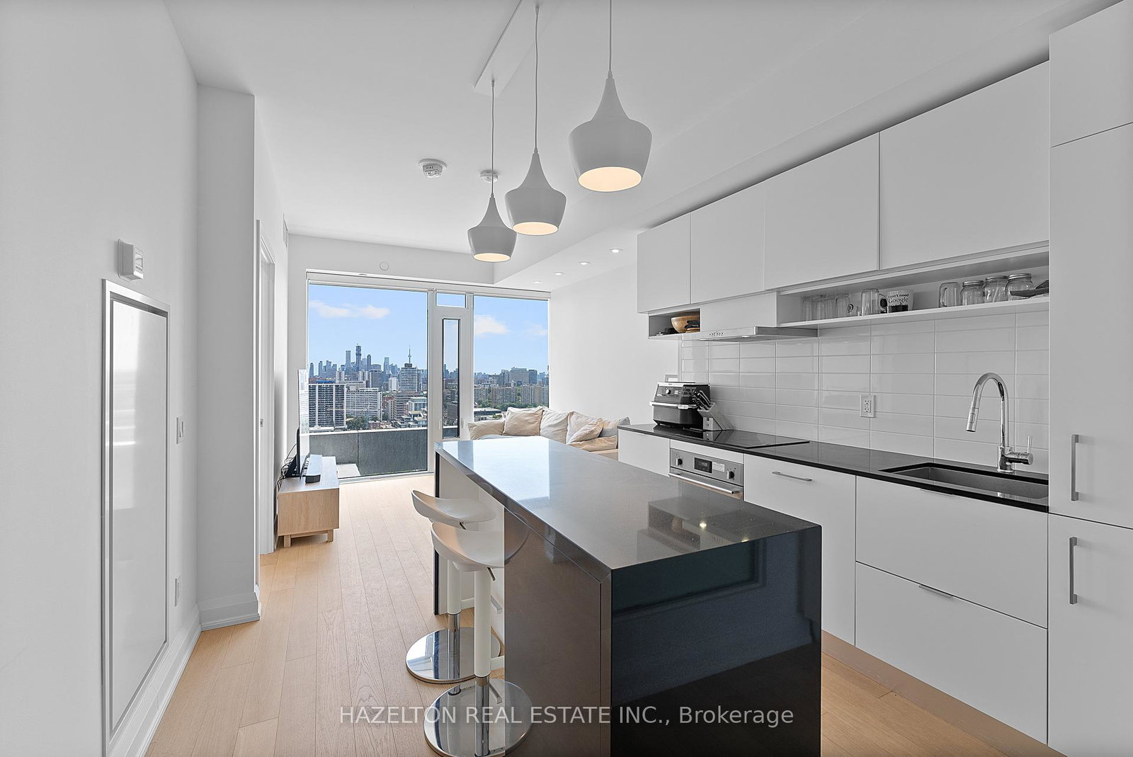 5-soudan-avenue-toronto-ontario-c12331395