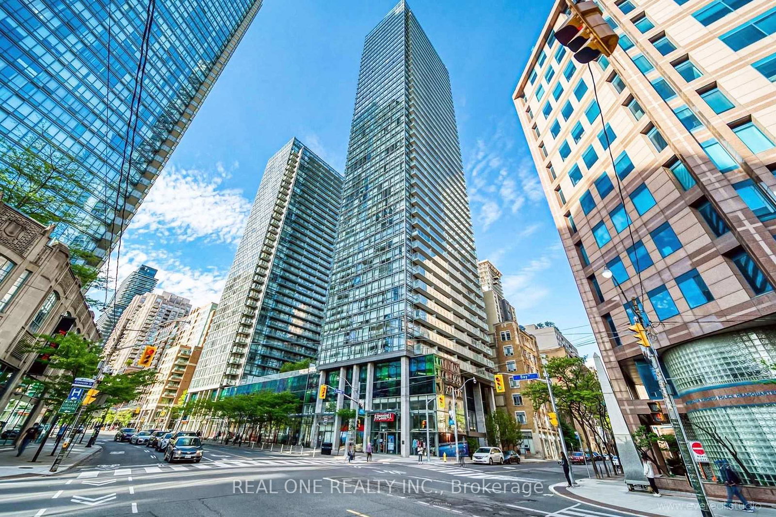 37-grosvenor-street-toronto-ontario-c12331447