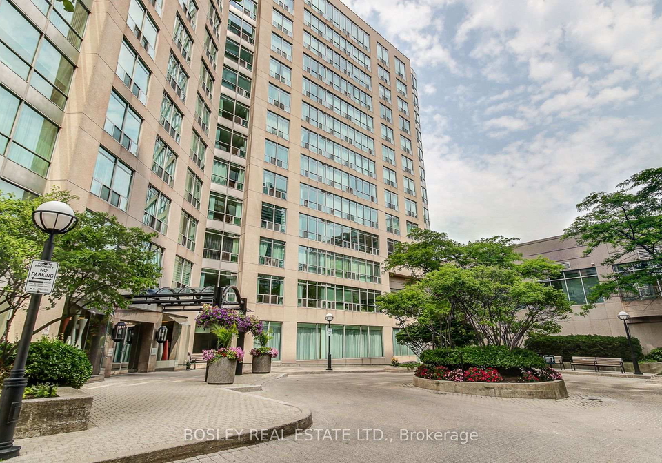 942-yonge-street-toronto-ontario-c12331454