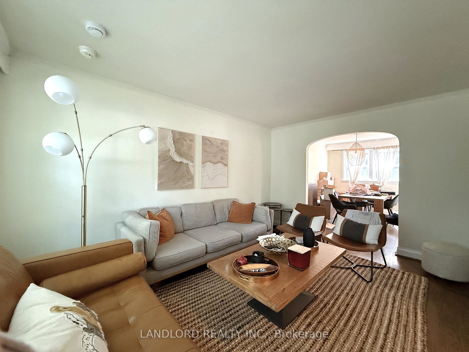 1-thursfield-crescent-east-york-ontario-c12331486