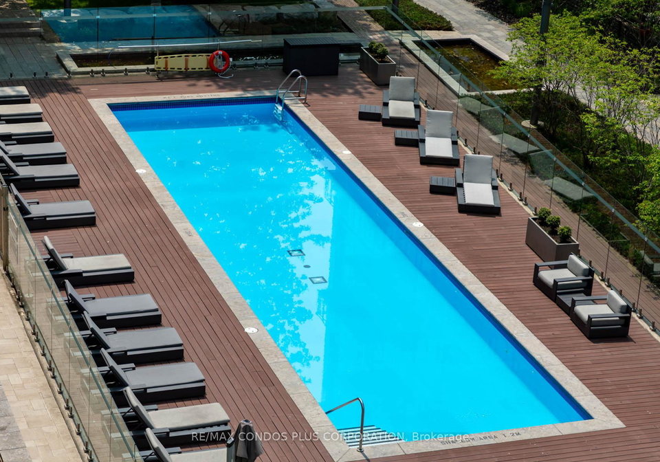 39-queens-quay-e-toronto-ontario-c12331554