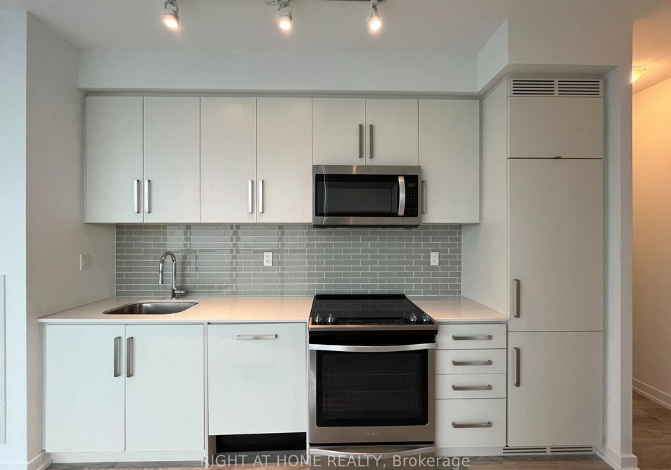 5180-yonge-street-toronto-ontario-c12331569