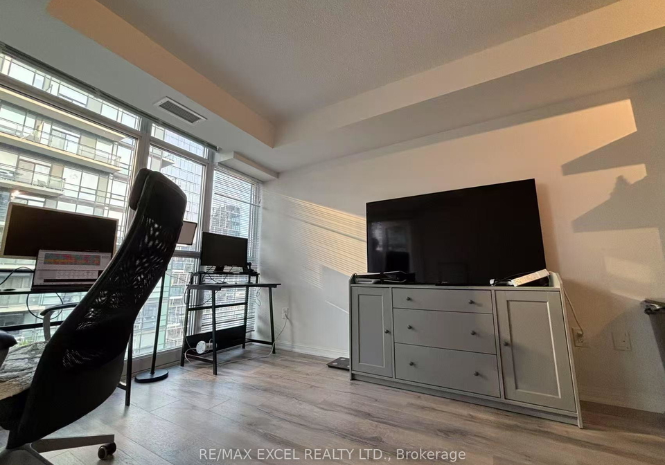 400-adelaide-street-e-toronto-ontario-c12331574