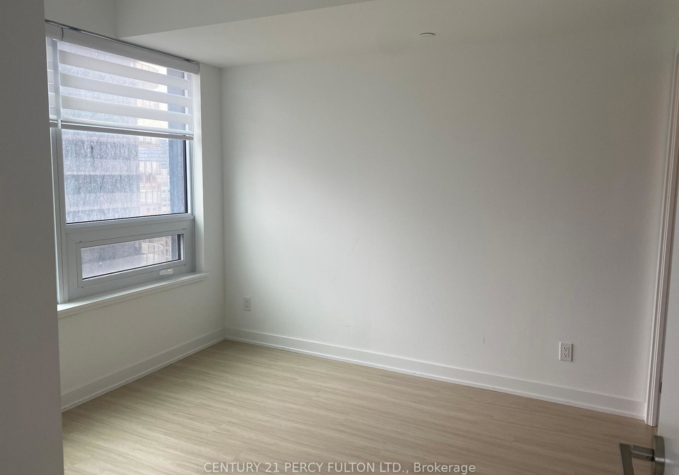 8-w-wellesley-street-w-toronto-ontario-c12331724