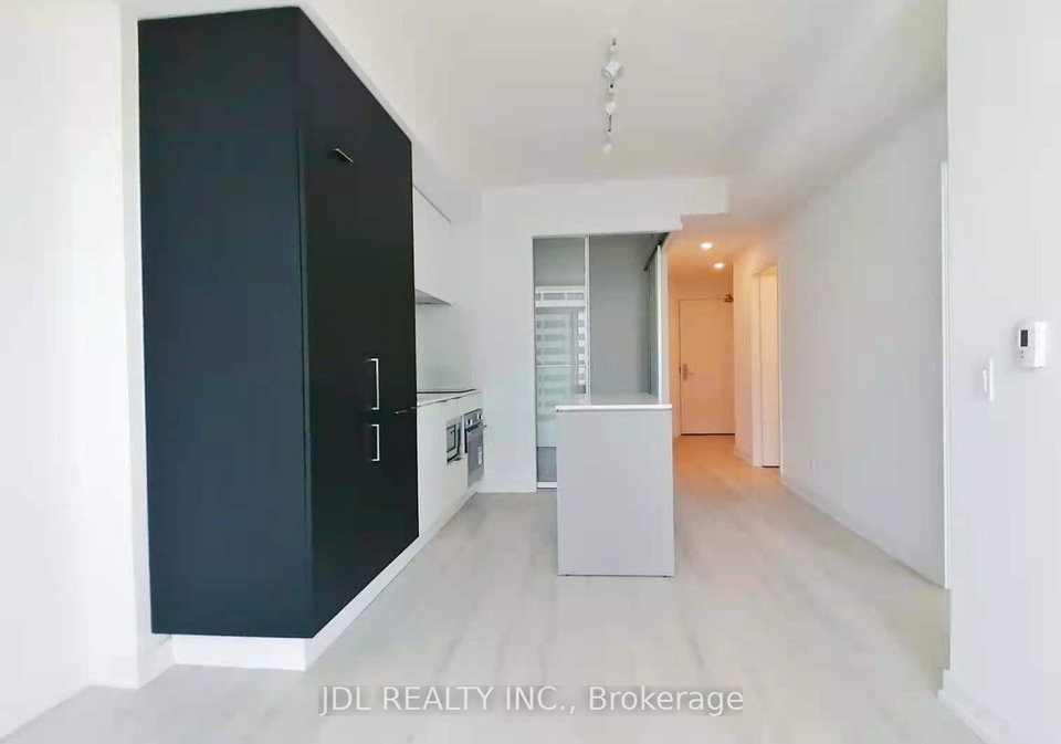 33-helendale-avenue-toronto-ontario-c12331841