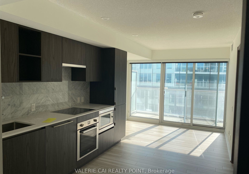 17-bathurst-street-toronto-ontario-c12331849