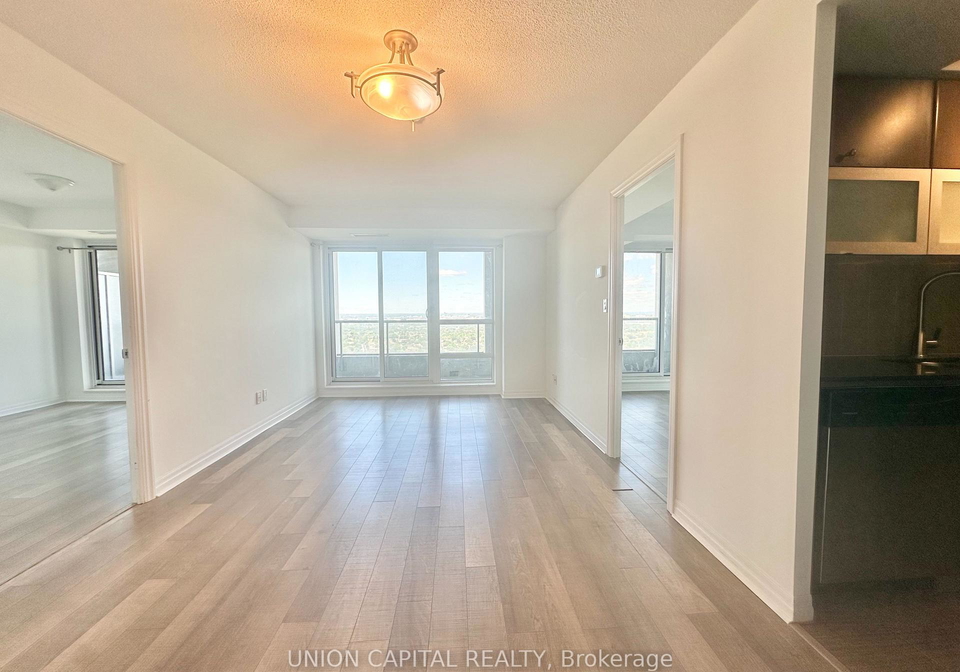 2015-sheppard-avenue-e-north-york-ontario-c12331960