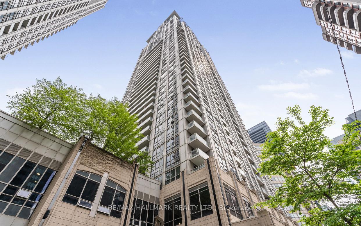 763-bay-street-toronto-ontario-c12332065