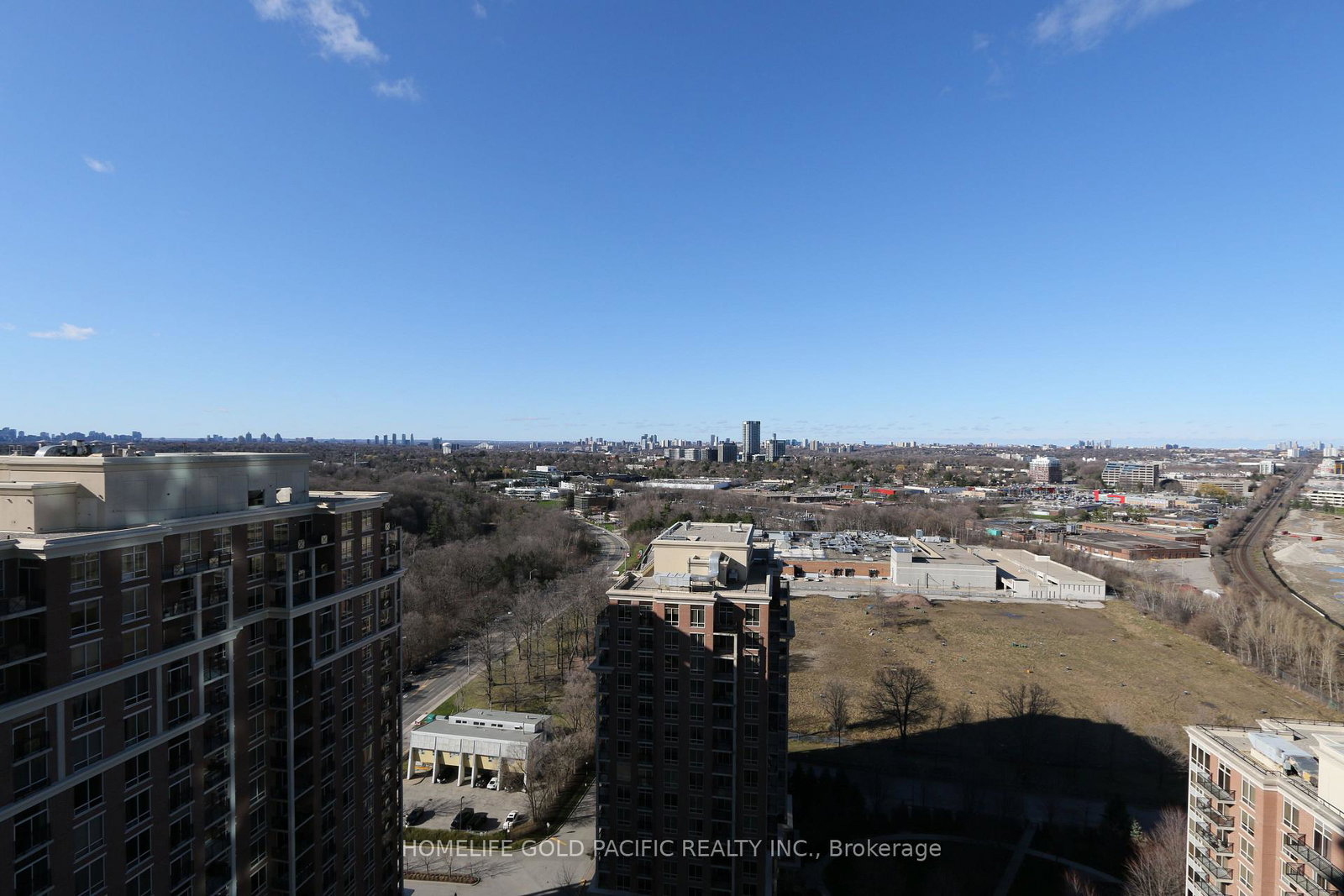 20-inn-on-the-park-drive-north-york-ontario-c12332082