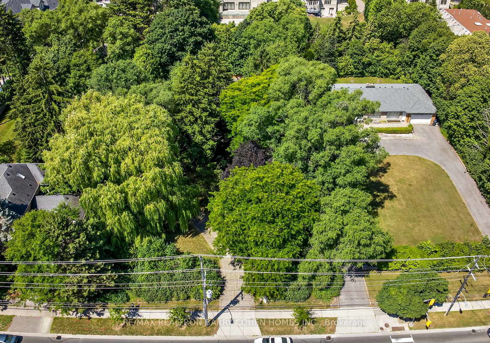 2472-bayview-avenue-north-york-ontario-c12332377
