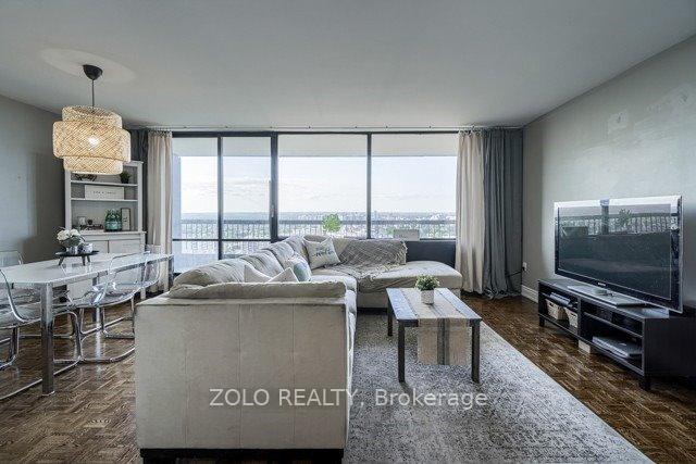 135-antibes-drive-toronto-ontario-c12332555
