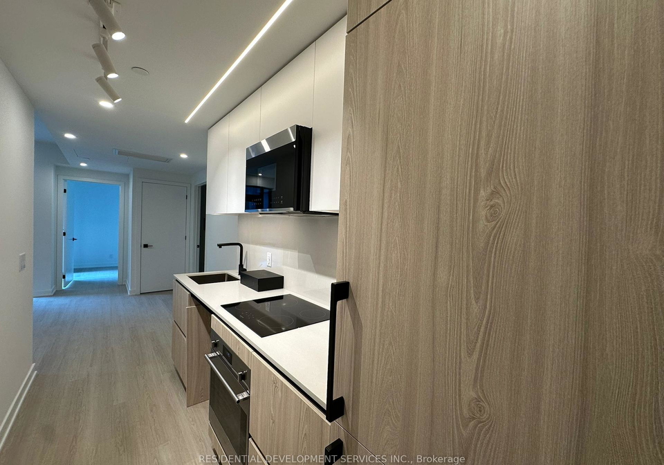 699-sheppard-avenue-e-north-york-ontario-c12332653
