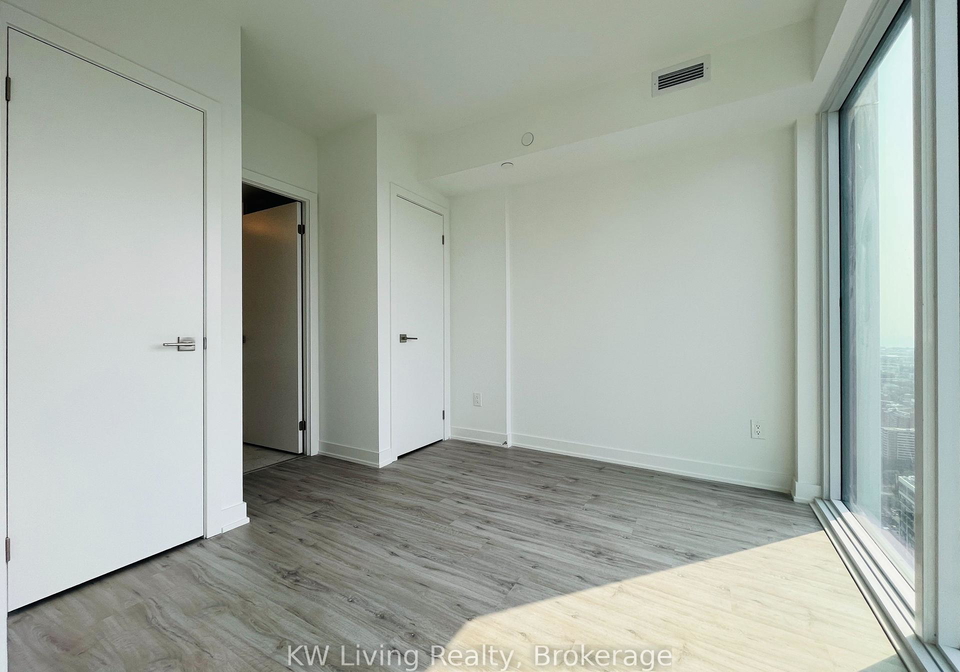 252-church-street-toronto-ontario-c12332660