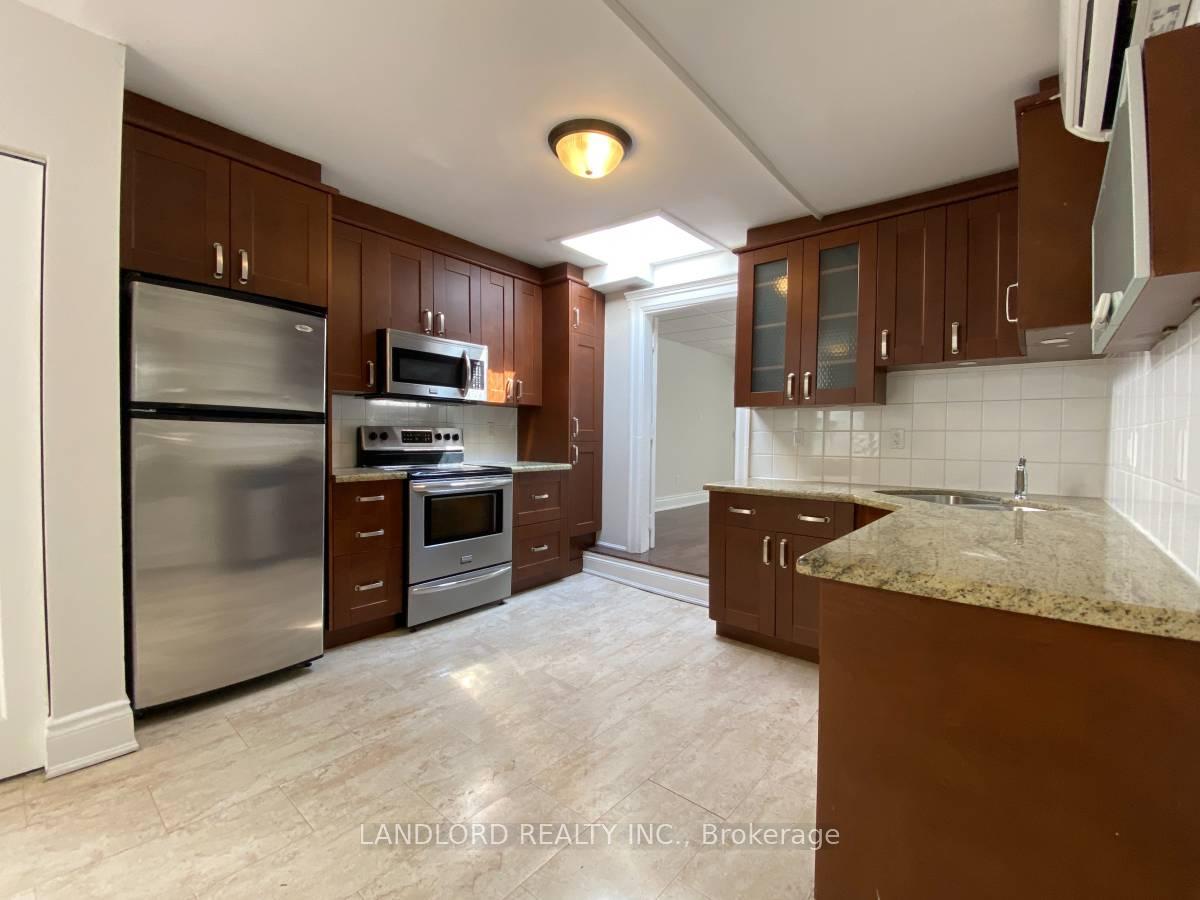 343-st-clair-avenue-w-toronto-ontario-c12332924