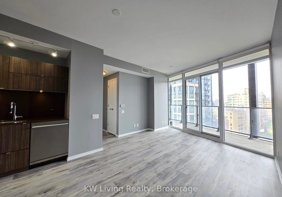 125-peter-street-toronto-ontario-c12333458