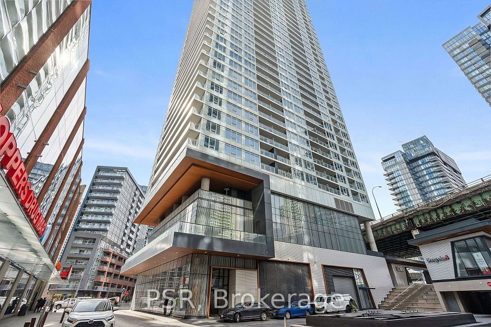 17-bathurst-street-toronto-ontario-c12333528