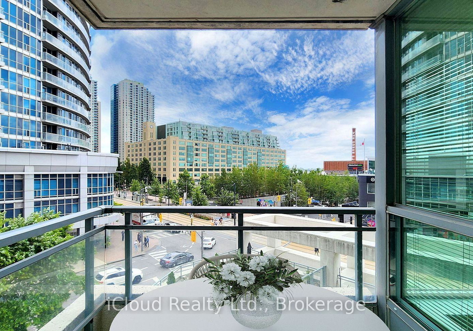228-queens-quay-w-toronto-ontario-c12333581