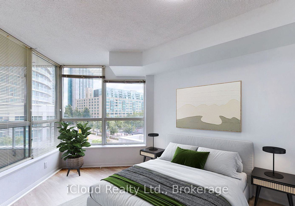 228-queens-quay-w-toronto-ontario-c12333581