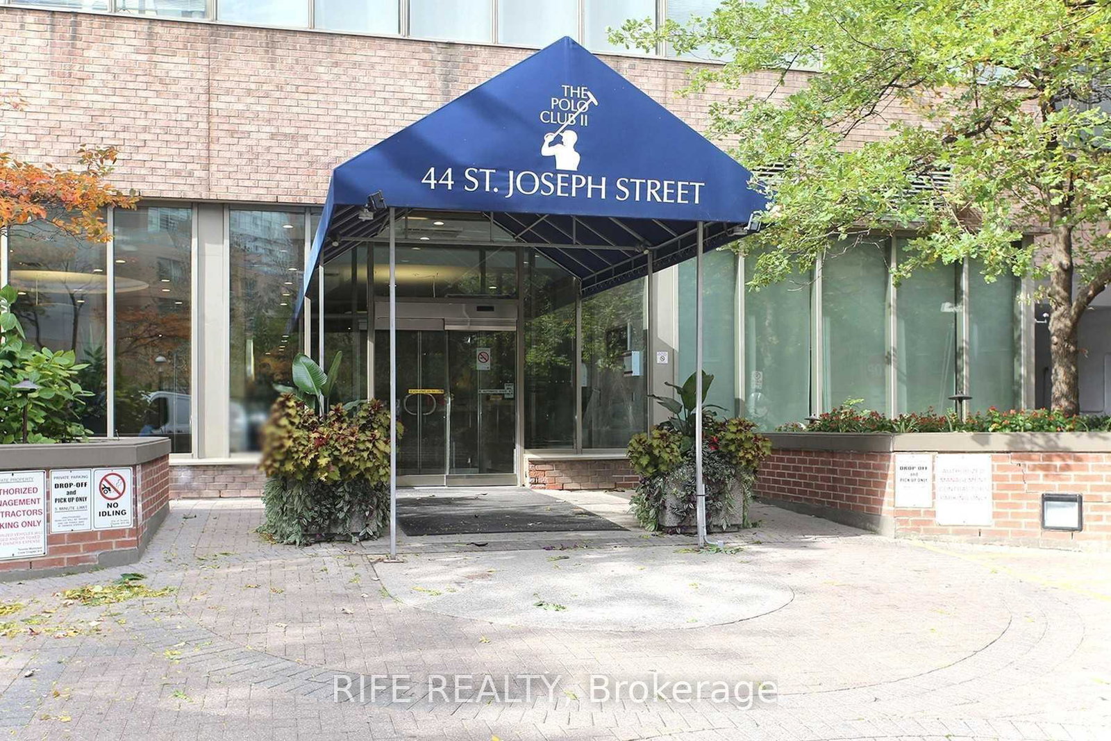 44-st-joseph-street-toronto-ontario-c12333649