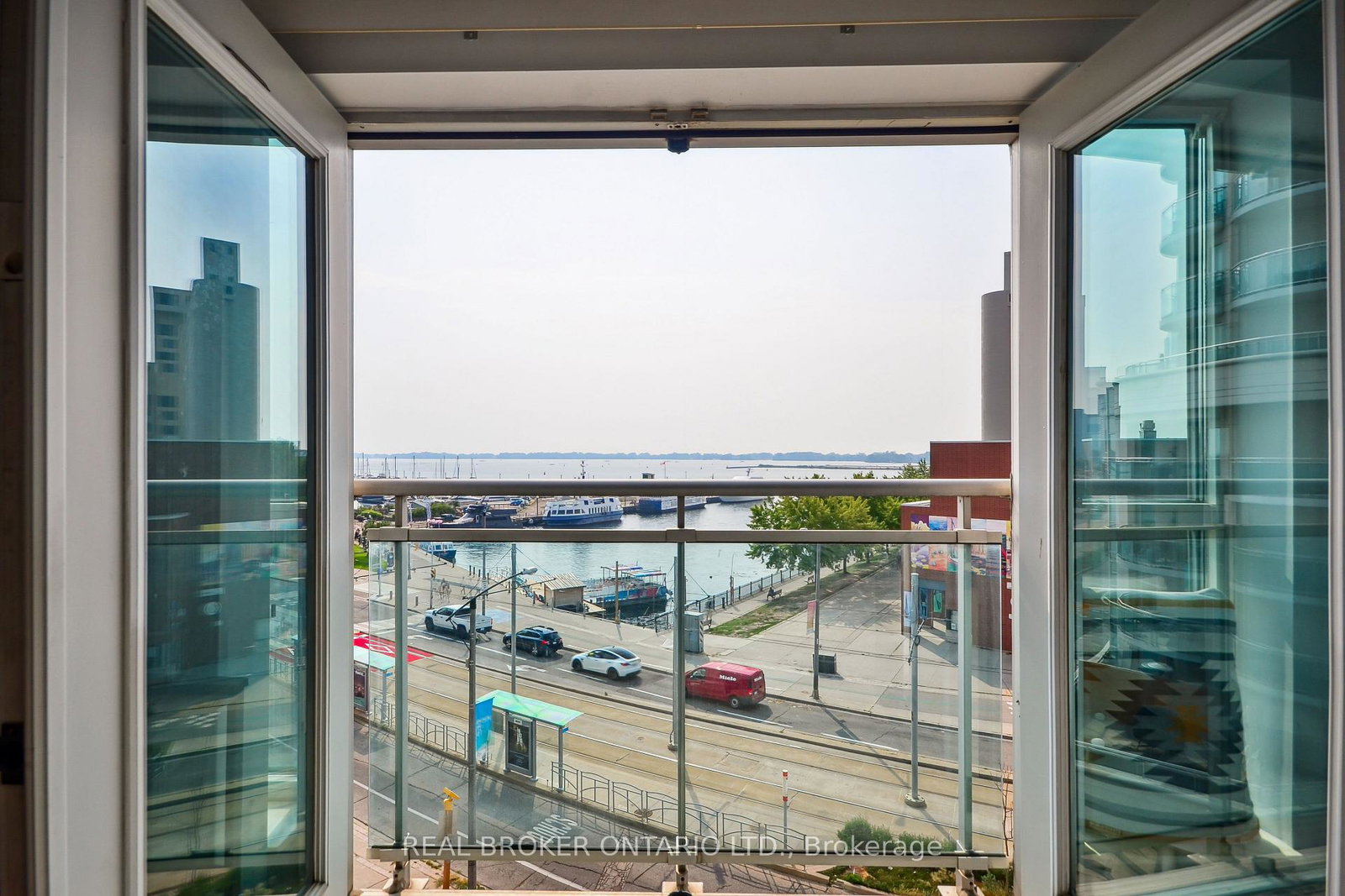600-queens-quay-w-toronto-ontario-c12333724