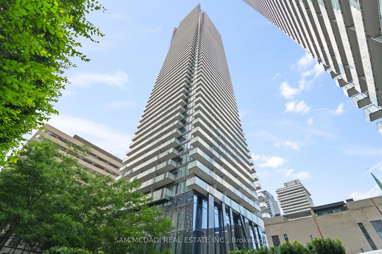 1080-bay-street-toronto-ontario-c12333811