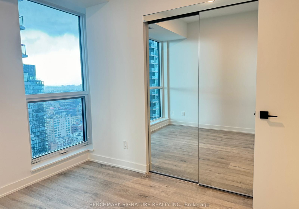 327-king-street-w-toronto-ontario-c12334016