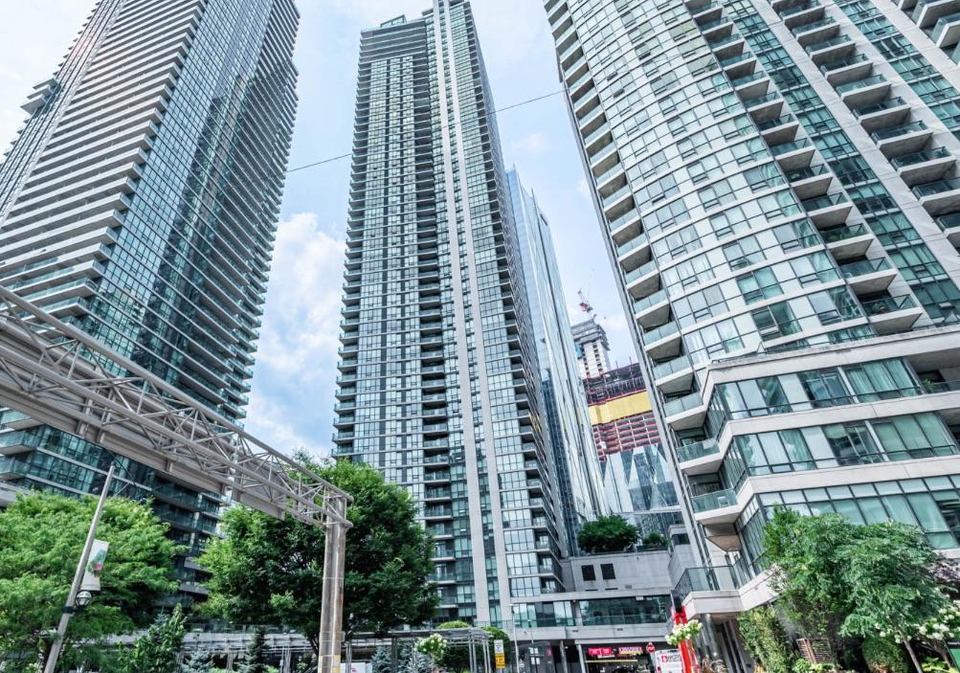 16-harbour-street-toronto-ontario-c12334083
