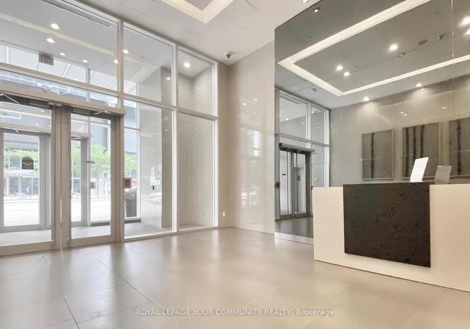 55-bremner-boulevard-toronto-ontario-c12334091