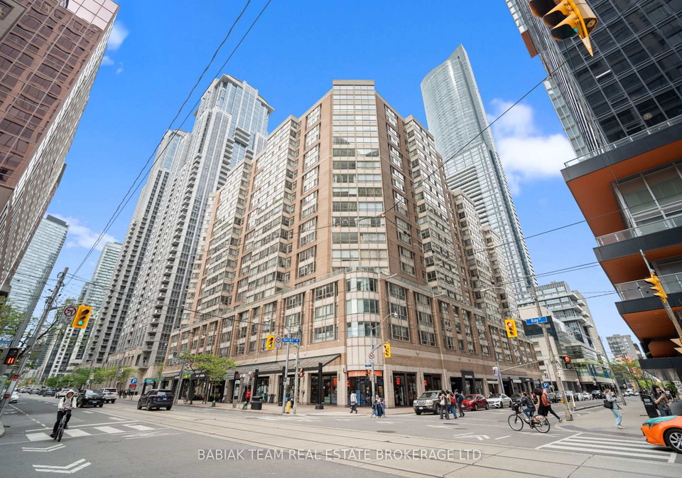 711-bay-street-toronto-ontario-c12334426