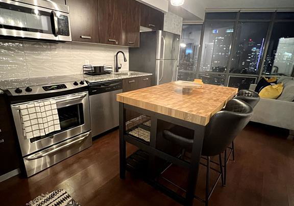 832-bay-street-toronto-ontario-c12334439