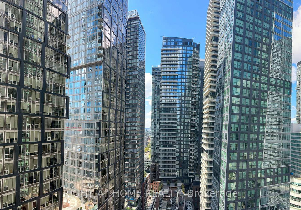 8-mercer-street-toronto-ontario-c12334571