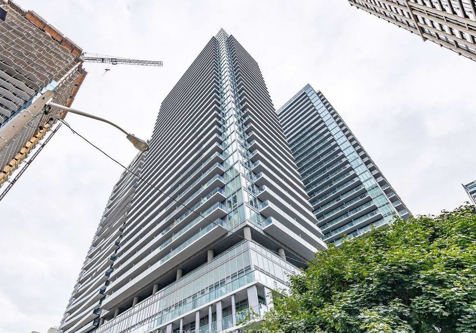 99-broadway-avenue-toronto-ontario-c12334624