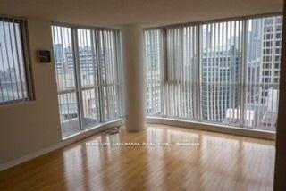 736-bay-street-toronto-ontario-c12334692