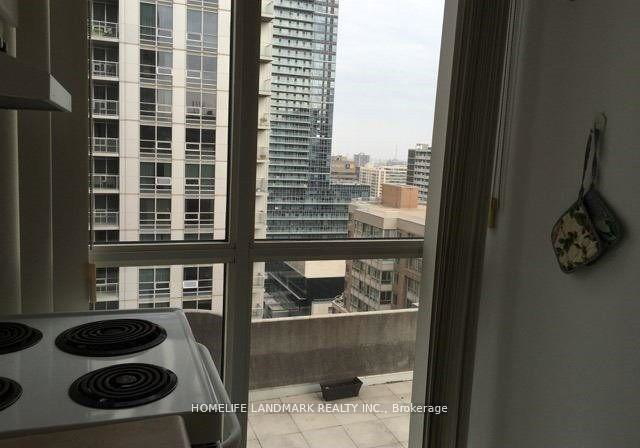 736-bay-street-toronto-ontario-c12334692