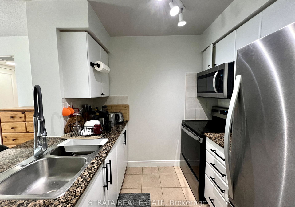 35-bales-avenue-north-york-ontario-c12334737