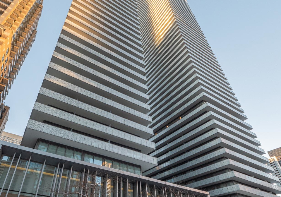 42-charles-street-e-toronto-ontario-c12334822