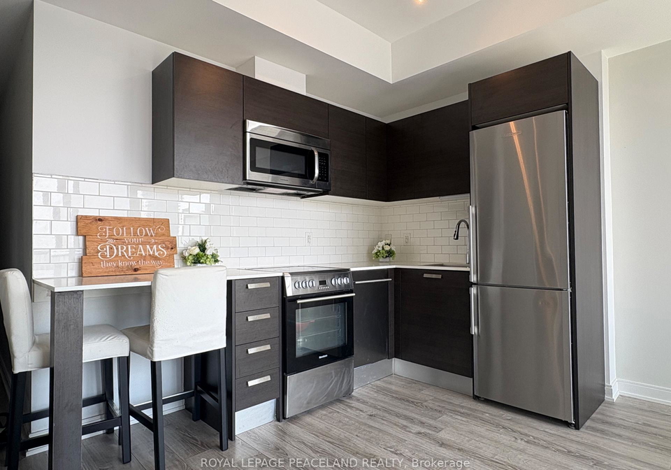 42-charles-street-e-toronto-ontario-c12334822