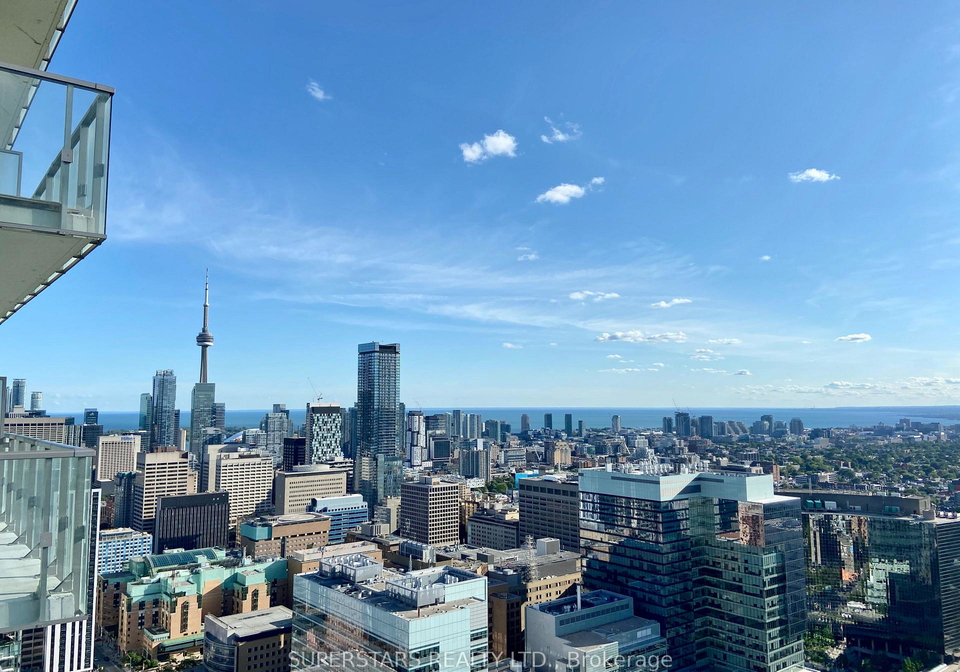 832-bay-street-toronto-ontario-c12334827
