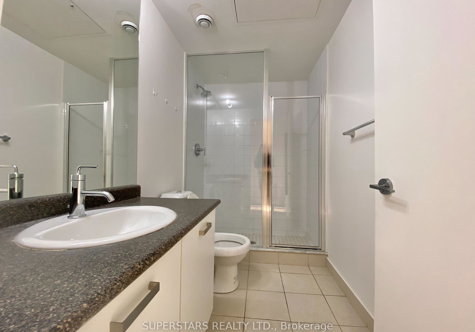 832-bay-street-toronto-ontario-c12334827