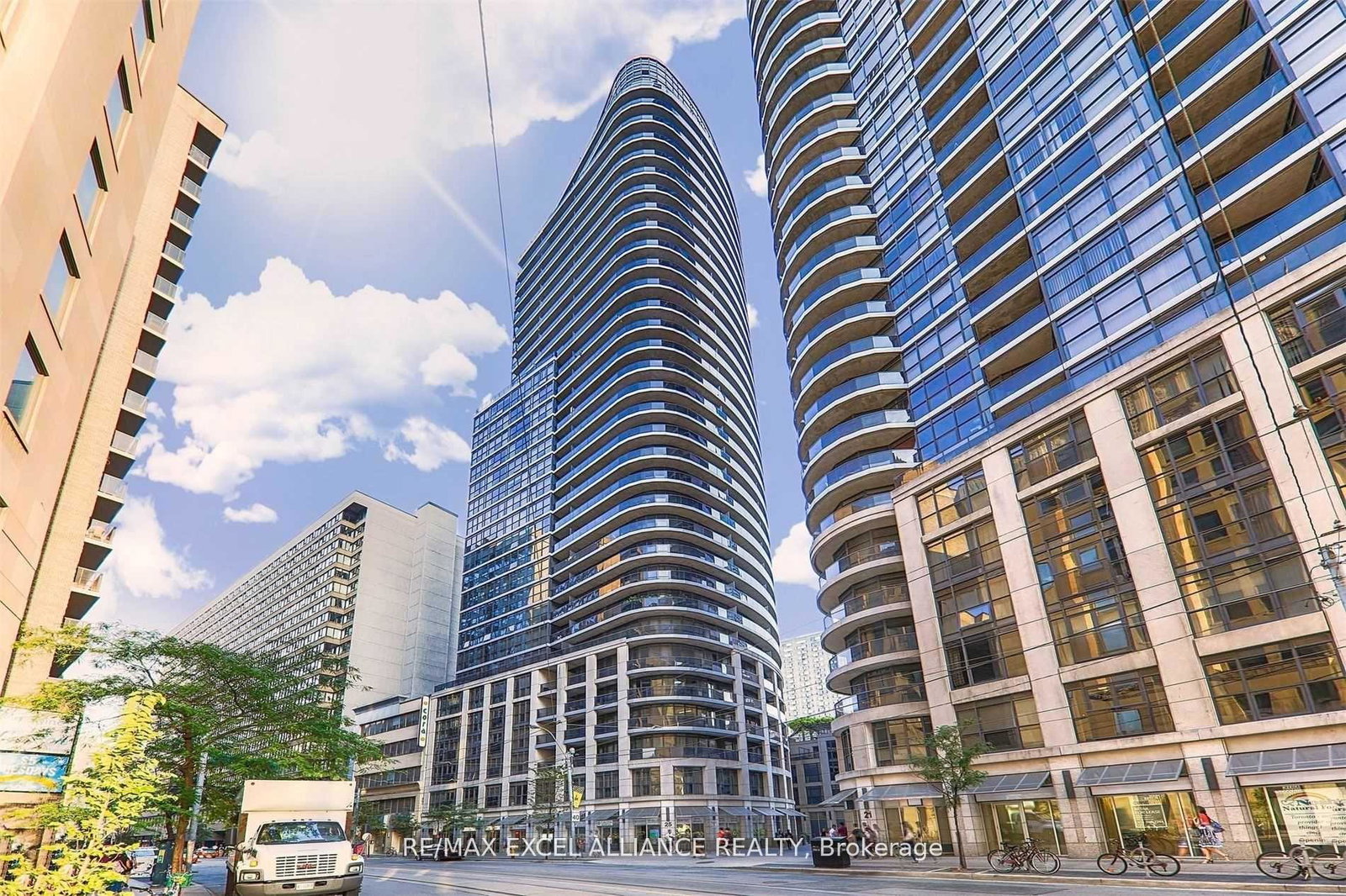 25-carlton-street-toronto-ontario-c12334856