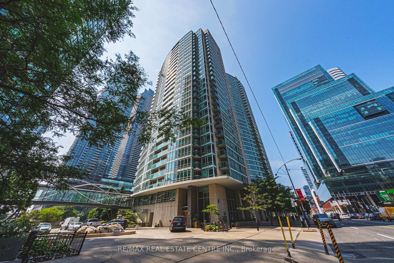 381-front-street-w-toronto-ontario-c12335141