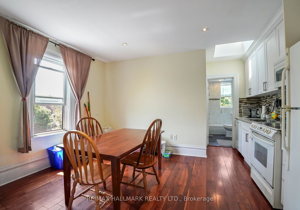 702-bathurst-street-toronto-ontario-c12335160
