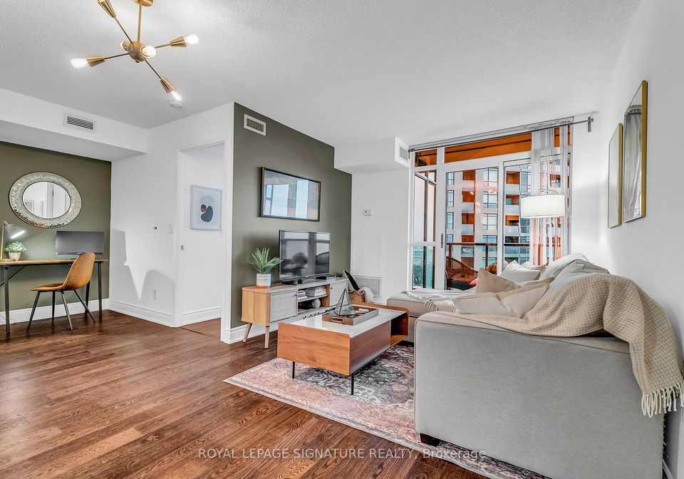 231-fort-york-boulevard-toronto-ontario-c12335174