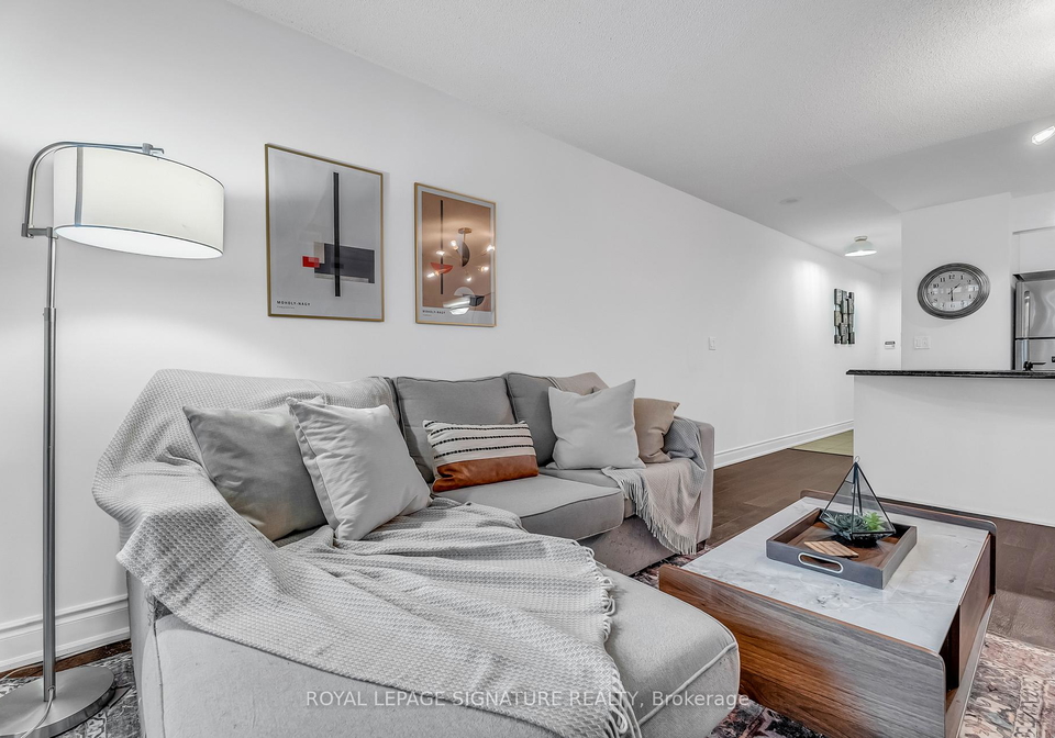 231-fort-york-boulevard-toronto-ontario-c12335174