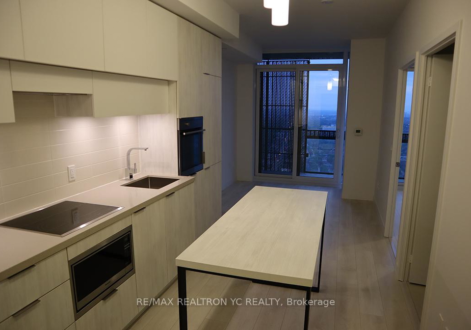 8-eglinton-avenue-e-toronto-ontario-c12335223